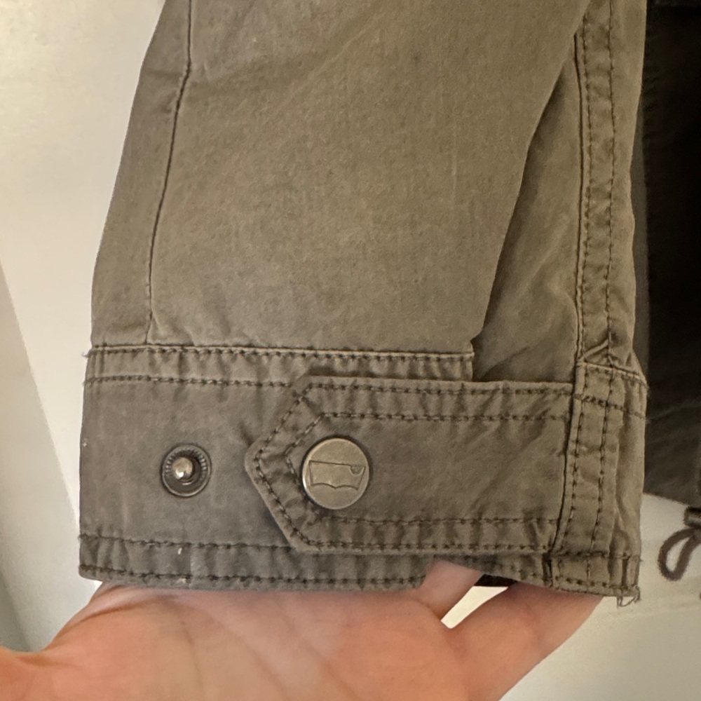Levi's jacket - Picture 9 of 9